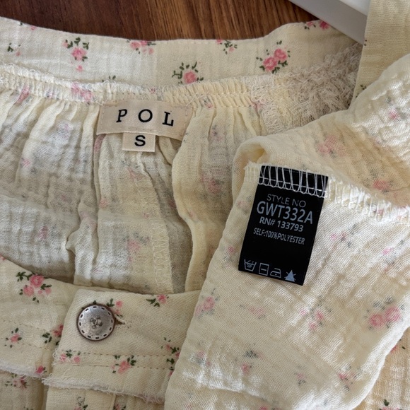 NEW POL Floral Lace Pearl Clear Sequined Trimmed Top Sz Small - Picture 2 of 12